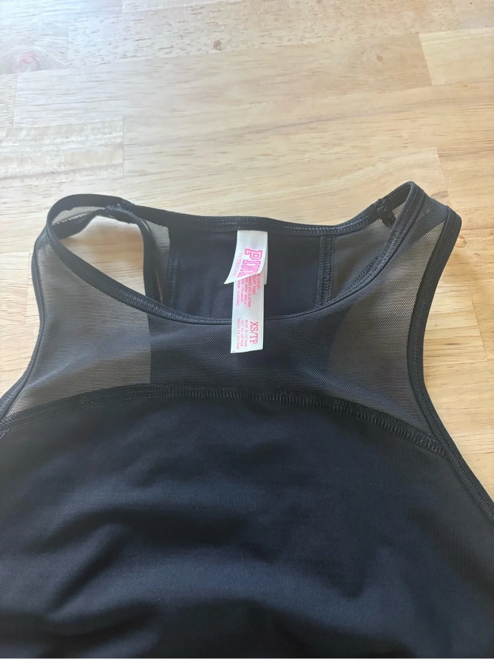 VS pink sports bra